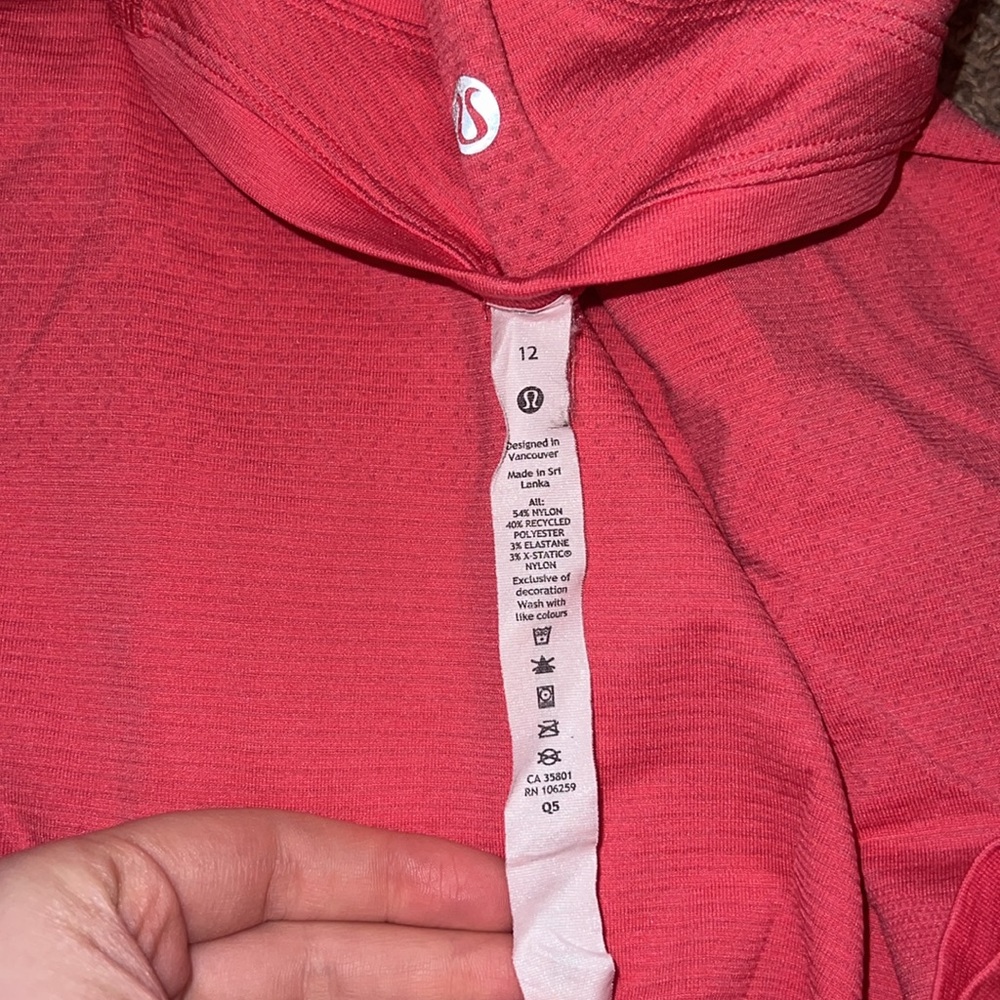 Lululemon Swiftly Tech Razorback Tank - Picture 2 of 3